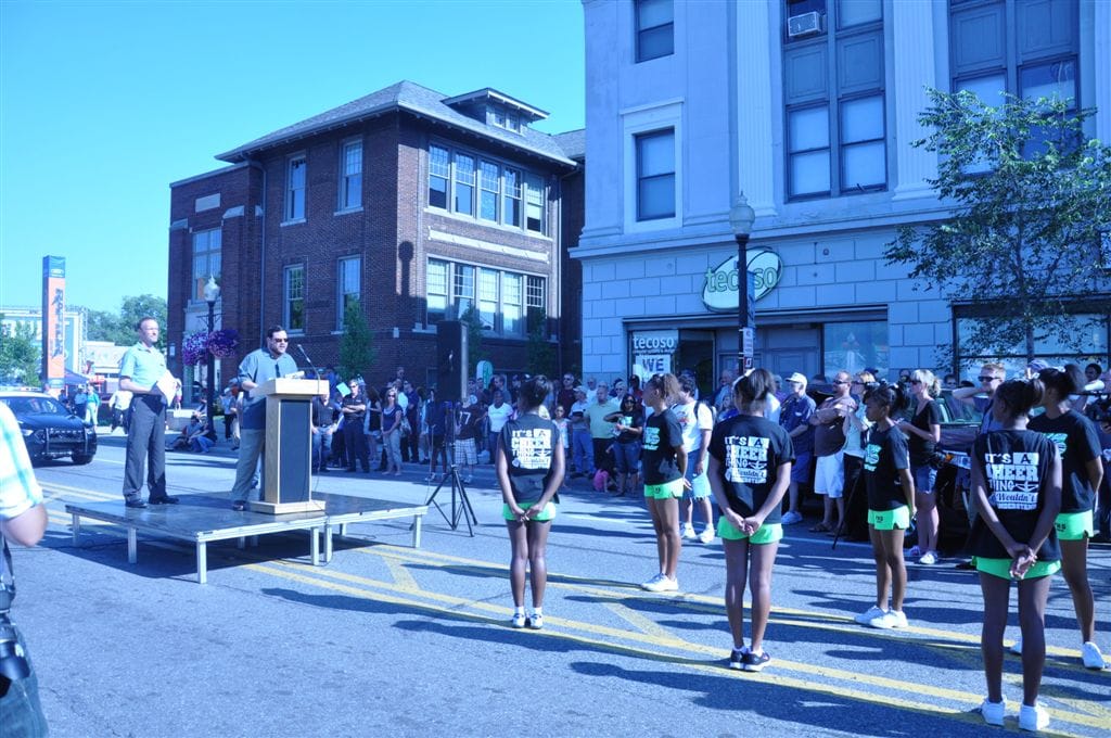 dan_finkiewicz_ferndale_mayor dan_finkiewicz_at_podium